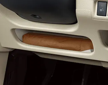 ステラ　インパネアンダートレイ（運転席）