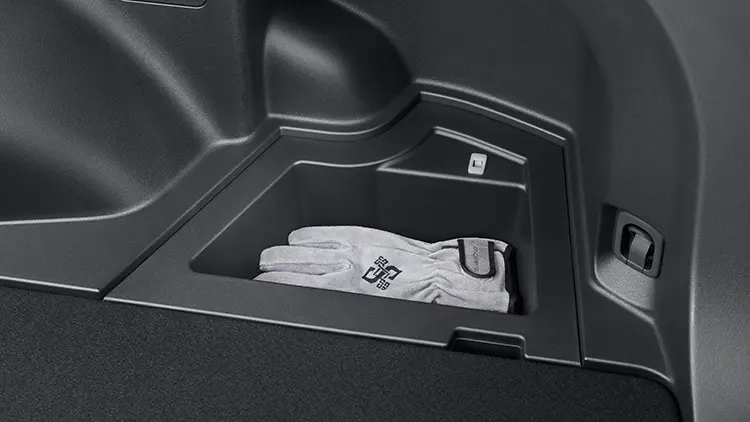 トレイルシーカー　サブトランク&カーゴルームアンダーポケット